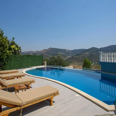 Dapaj Luxury Villa Vlore