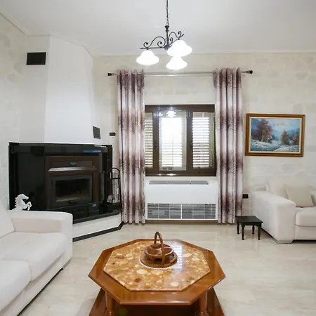 Villa Dapaj Luxury