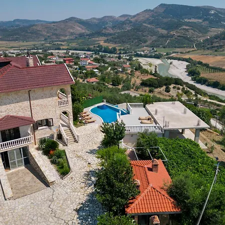Villa Dapaj Luxury Vlorë